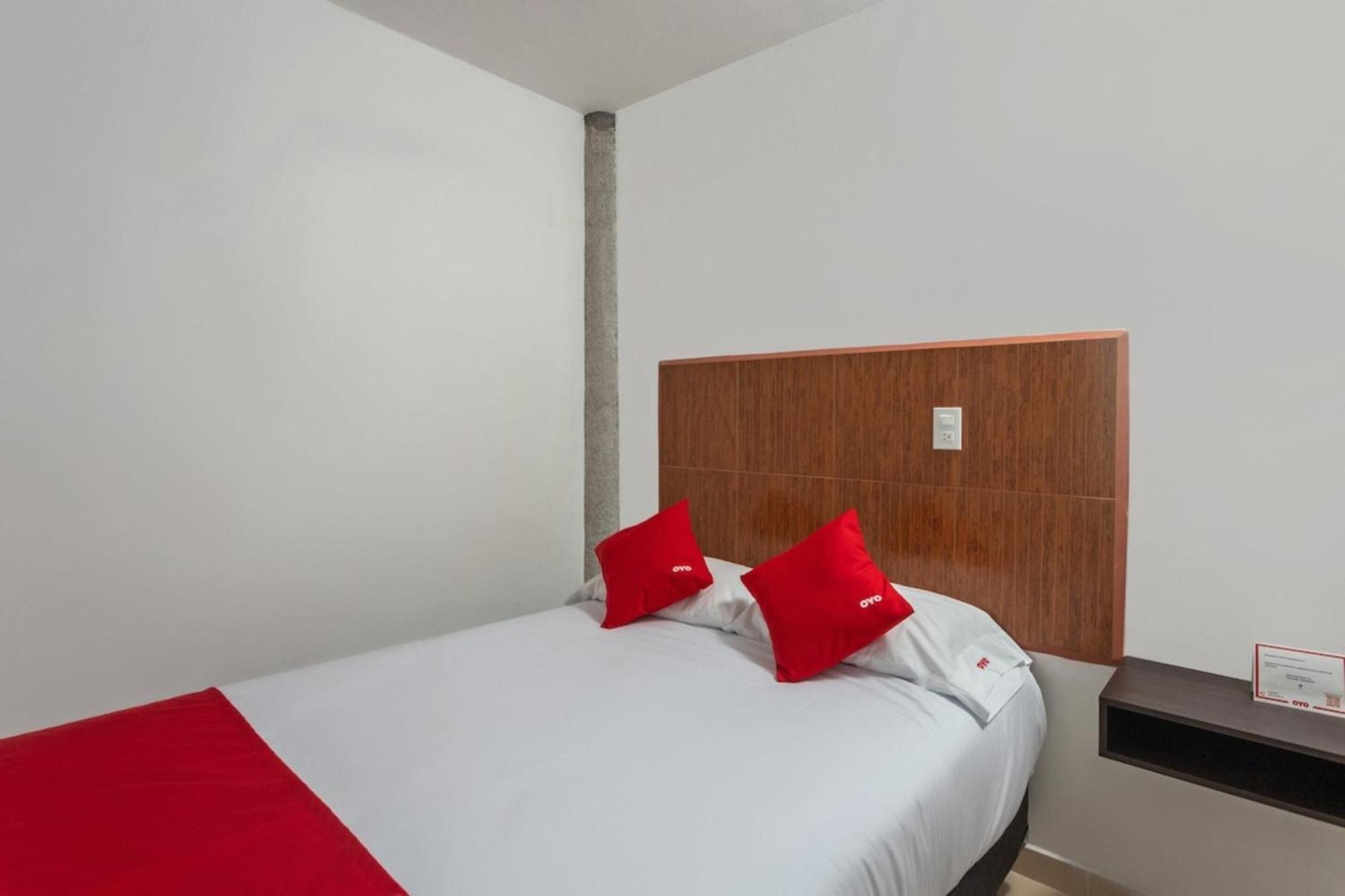 Oyo Hotel Emperadores Inn, Atlixco Exteriér fotografie