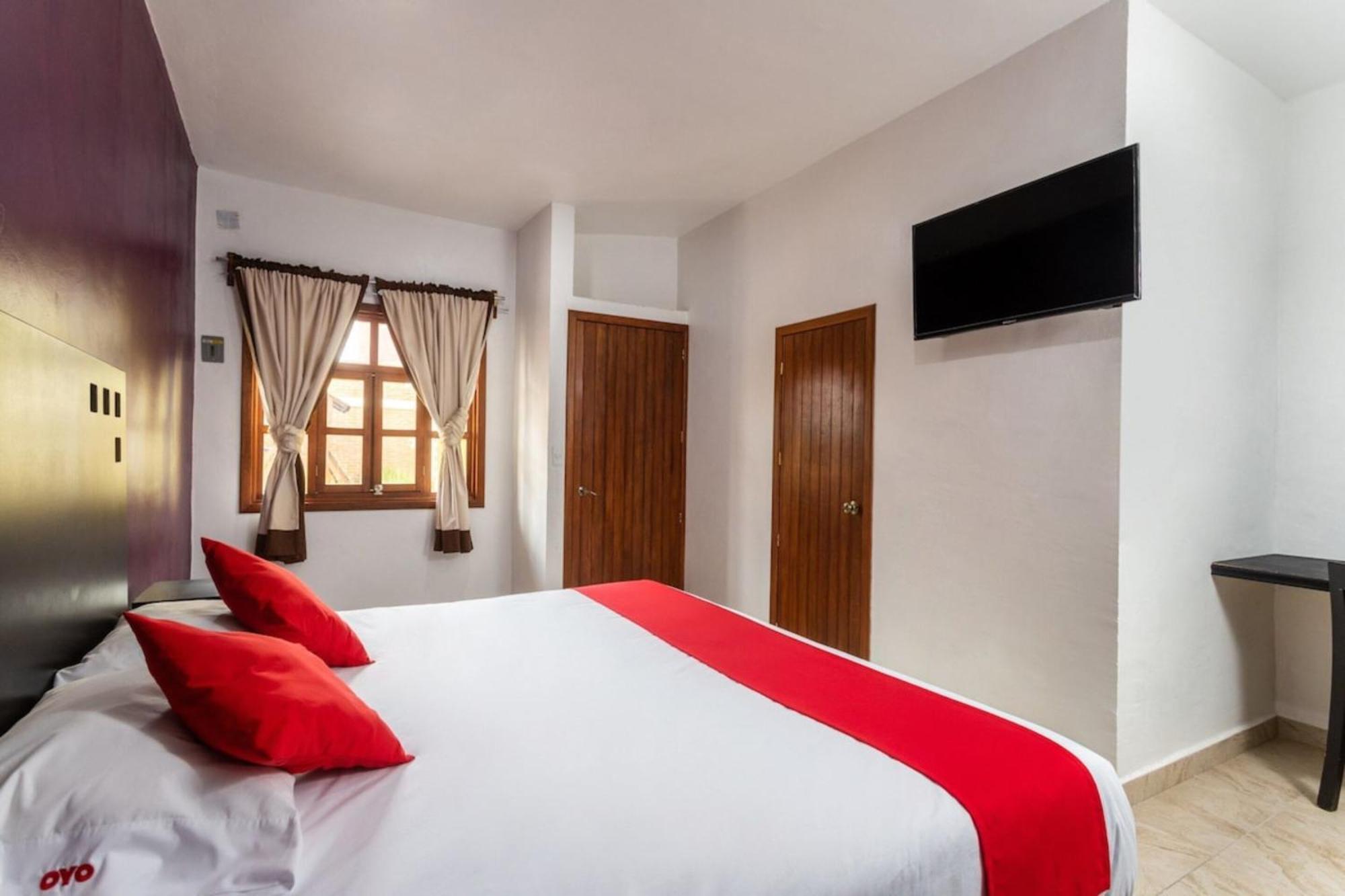 Oyo Hotel Emperadores Inn, Atlixco Exteriér fotografie